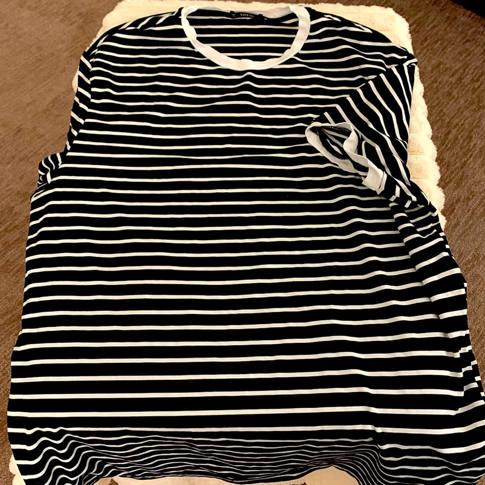 Shein long t-shirt